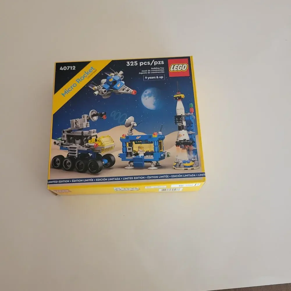 LEGO Micro Rocket Launchpad 40712 Classic Space Limited Edition New in Box